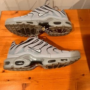 Nike Air Max Plus TN Wolf Grey